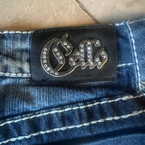 Cello ladies long shorts five pocket style, intricate embellishments size 11 - Picture 10 of 15